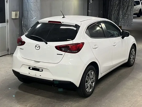 MAZDA DEMIO 2021